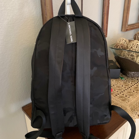 New Mk men’s nylon large backpack - Picture 5 of 10